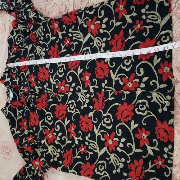 Floral Button Down Floral Shaket Vintage Floral Short Red Flowers (B) - Picture 7 of 9